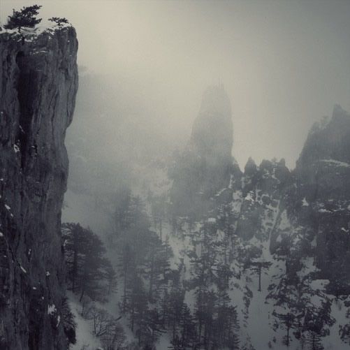 没有颜色的凄凉黑白风景图片 眼泪的朦胧是浅灰的惆怅