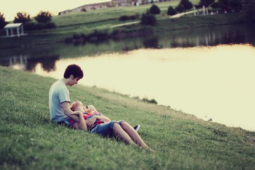 情侣意境图 幸福就是牵着一双想牵的手