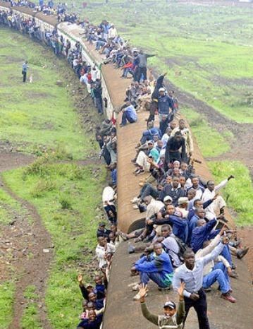 印度的火车风景 就是这样的