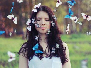 蝴蝶唯美意境图片 和少女一起更好看