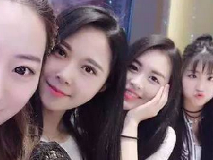 金鱼嘴斗鸡眼的那个妹子，你严重