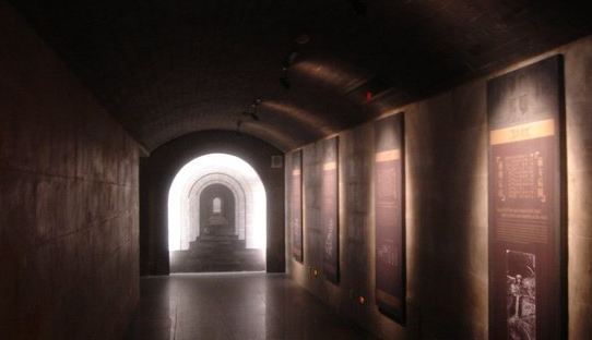 朱元璋的陵寝在哪里 朱元璋的陵寝有什么秘密【组图】