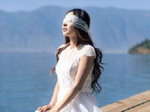 美女意境图片 待我长发飘飘