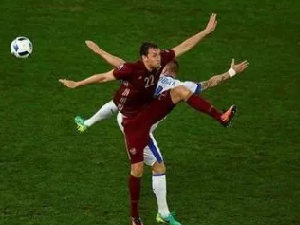 不如跳舞，踢足球不如跳舞