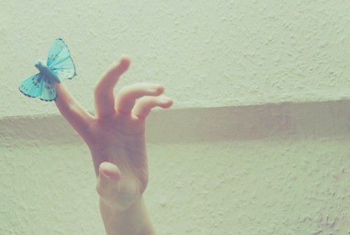 蝴蝶唯美意境图片 和少女一起更好看