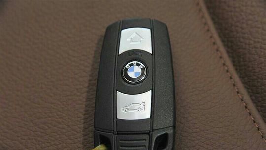 刚买一辆宝马 就问你厉害不