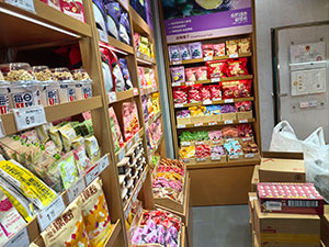 年轻人为什么青睐零食店 新零售的好